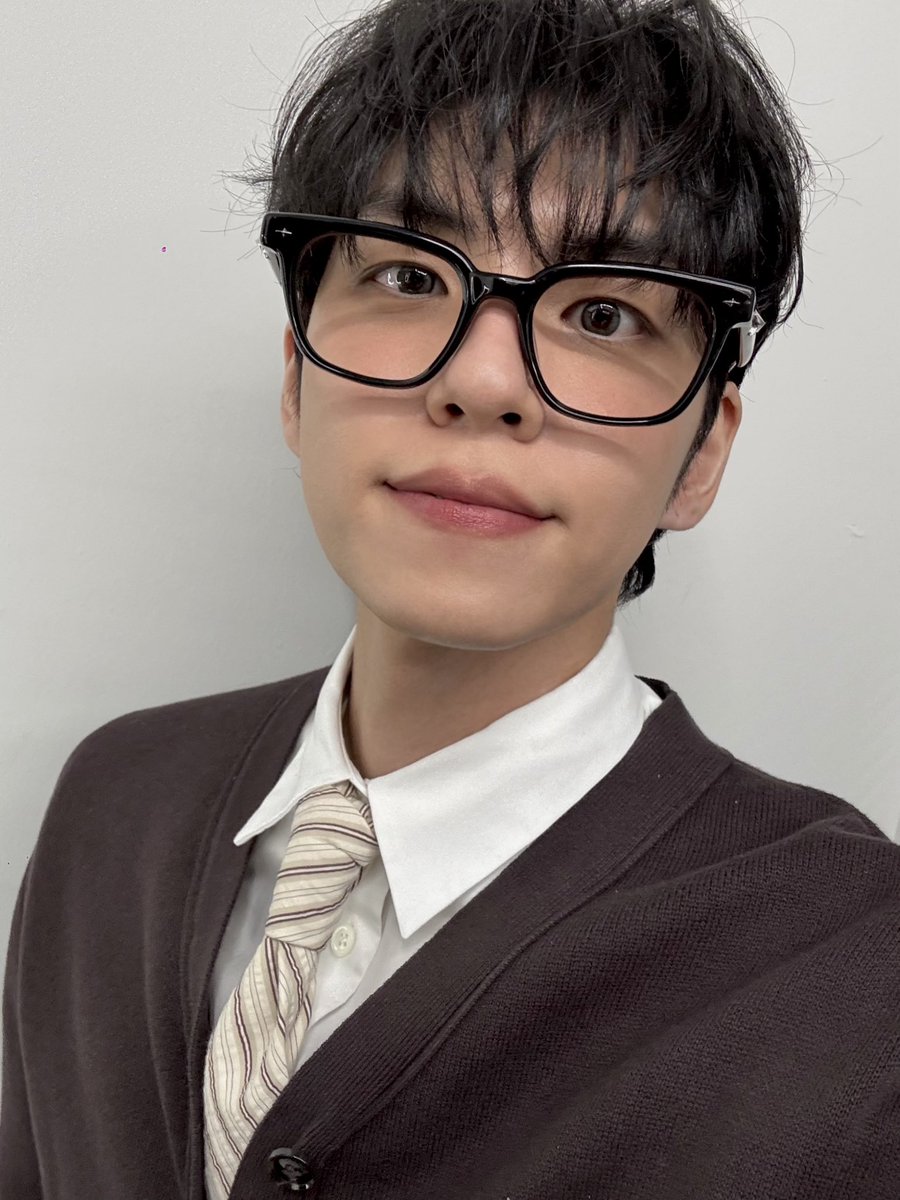 세상 ..❤️‍🩹 tweet media