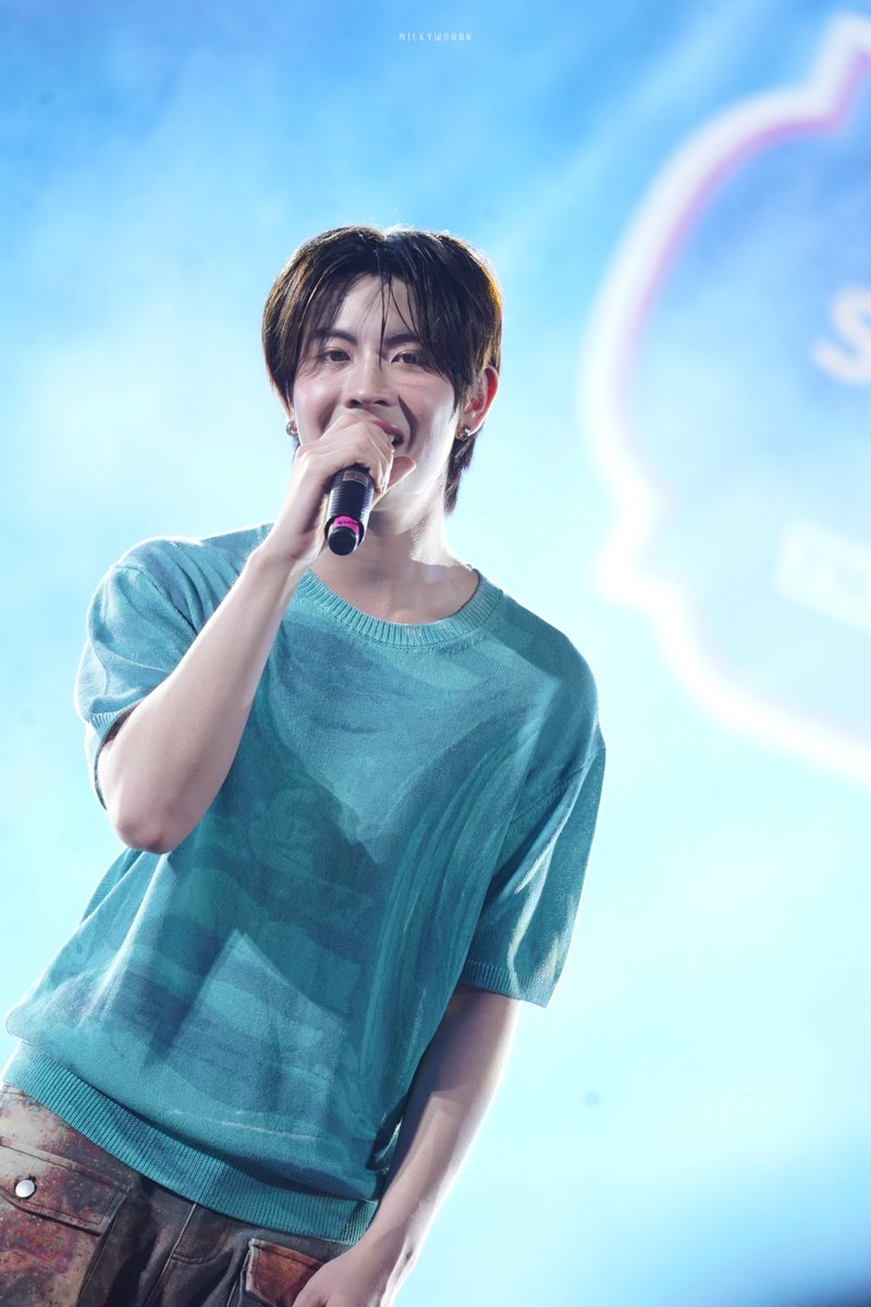 มกว tweet media