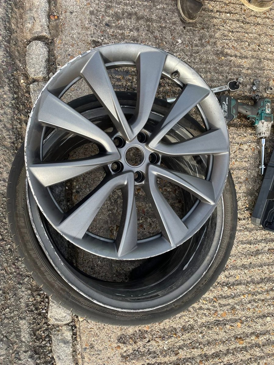 Sean🛞🔋🪫🎈⚰️🔪🪓🪚 tweet media