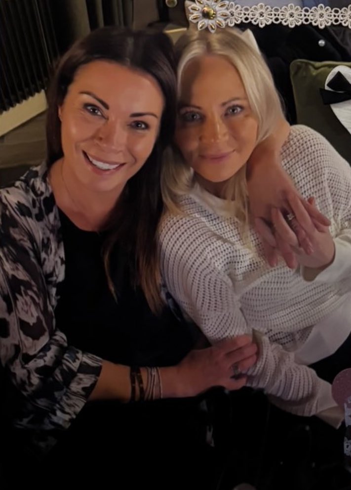 char ⭒˚.⋆ tweet media