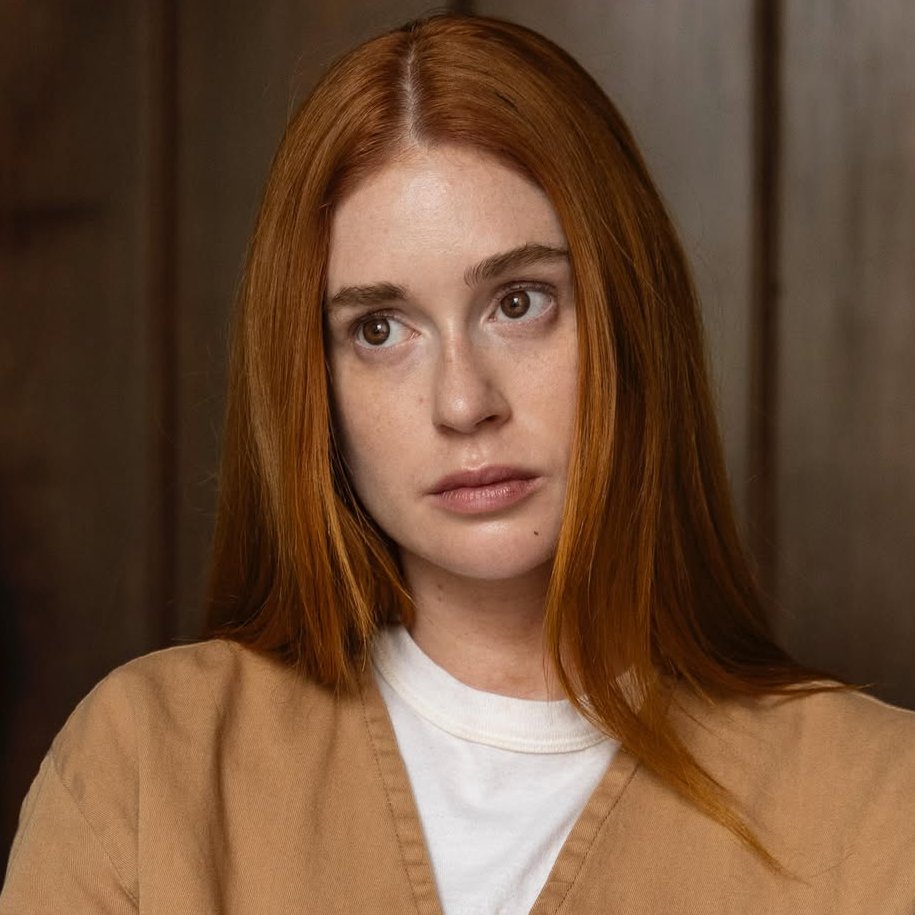 tracklist's tweet image. Marina Ruy Barbosa compartilhou novas fotos lendo o roteiro da 2ª temporada de “Tremembé”, onde voltará a interpretar Suzane von Richthofen.

“Estou de volta”, compartilhou a atriz.