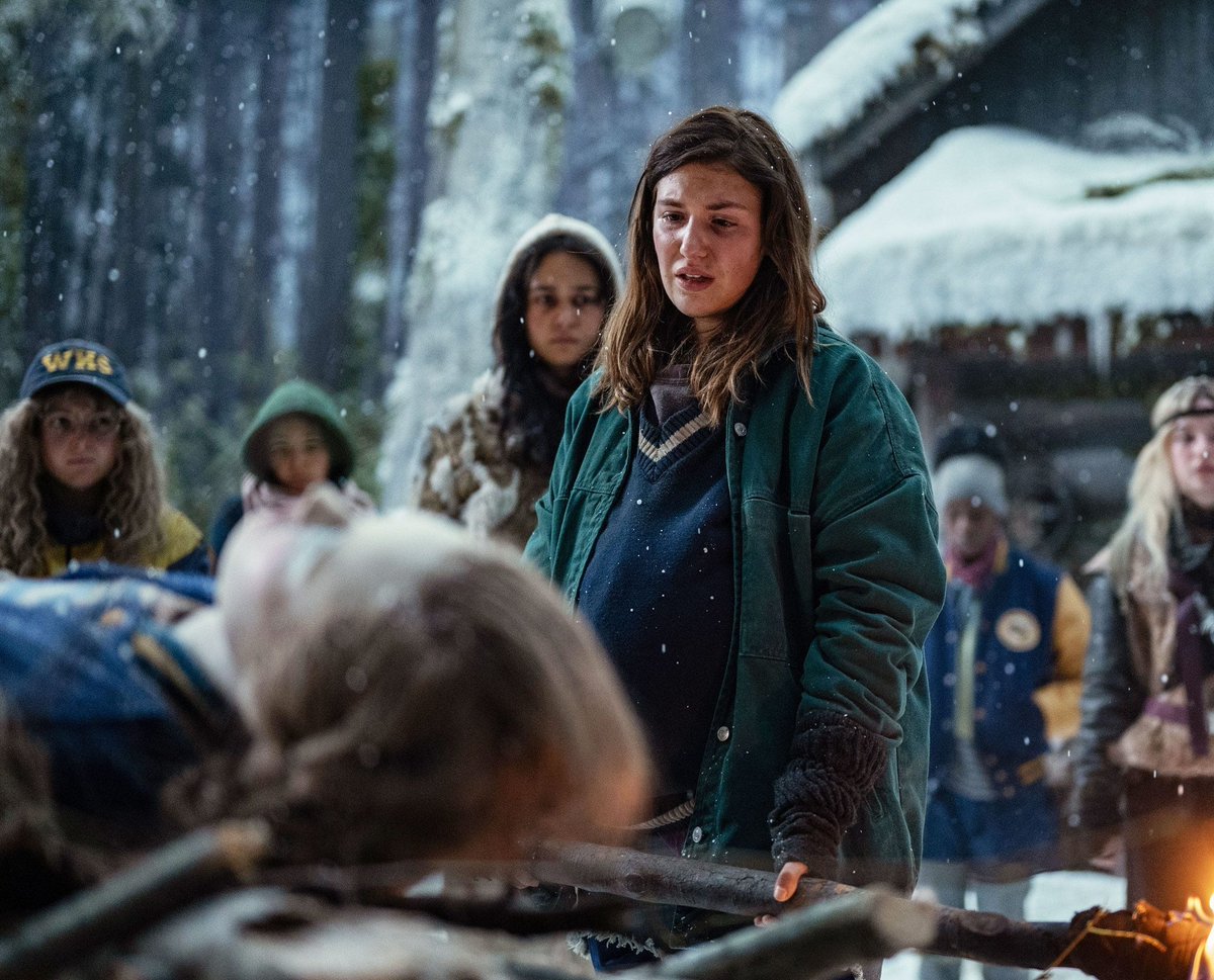 Sarah (@xoilonwater) on Twitter photo 