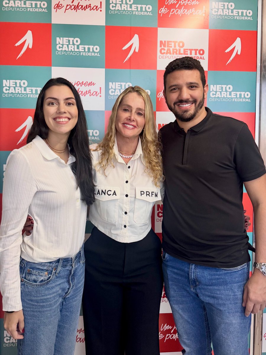 Jaguaquara em pauta! ✍️

Em reunião com a prefeita Edione, de Jaguaquara, tratando de pautas importantes para o município.

Conversamos sobre demandas, investimentos e ações que possam fortalecer o desenvolvimento da cidade e melhorar a vida da população.