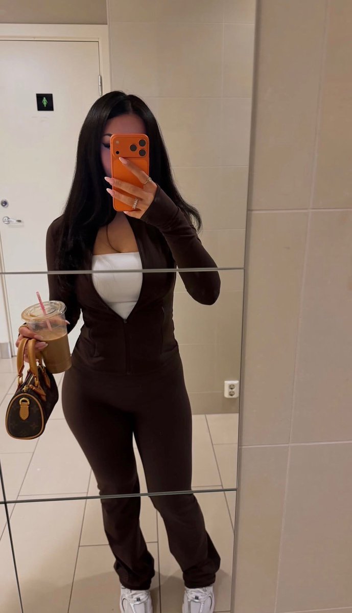 Déesse Kaylie 👙🇩🇿 tweet media