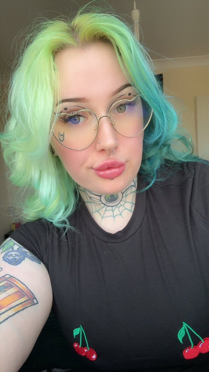 𝖓𝖔𝖆𝖍 𝖛𝖆𝖑𝖊𝖓𝖙𝖎𝖓𝖊 𖤐 BDAY 30TH APRIL tweet media