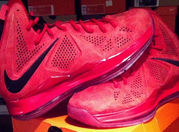 _Relajarse's tweet photo. @SoleRetriever @nikebasketball @Nike @KingJames https://t.co/dwNi4chvXD