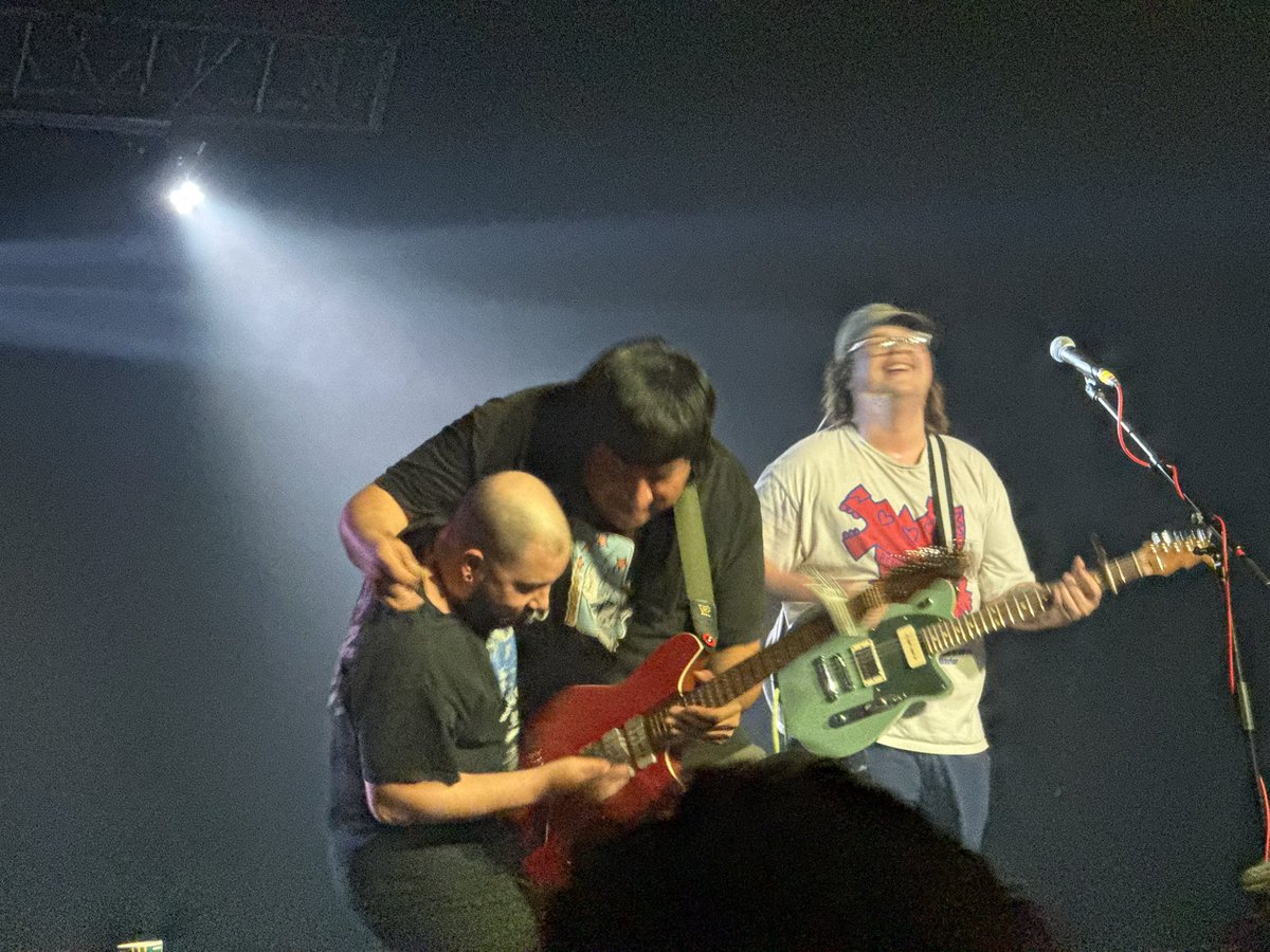 samjakobratton's tweet photo. The Oklahomies DID NOT disappoint 🤟🏻😭

@benquadok y’all are the fuckin’ coolest, Texas loves ya, I love ya, and I’ll see y’all again whenever y’all come back to my neck of the woods✨ https://t.co/N8z1GMN3TU