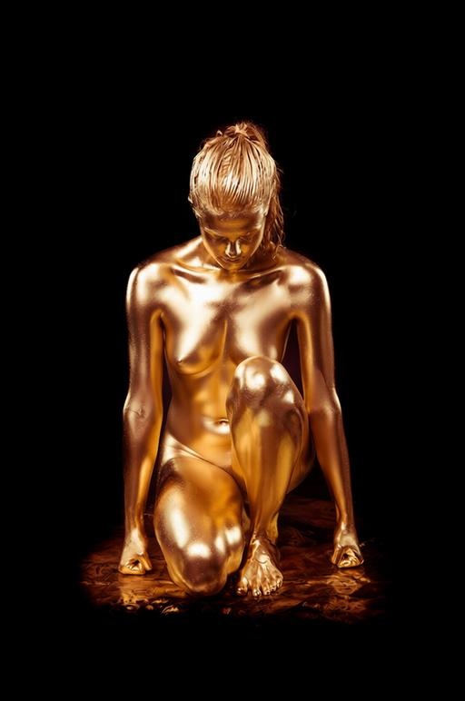 Statufied tweet media