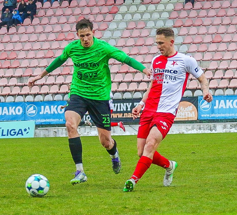 ✊ 0:2
Hosté ve 32. a 36. minutě vstřelili dvě branky hosté a tak u Litavky vedou a nás čeká těžký kopec dohnat tuto ztrátu.