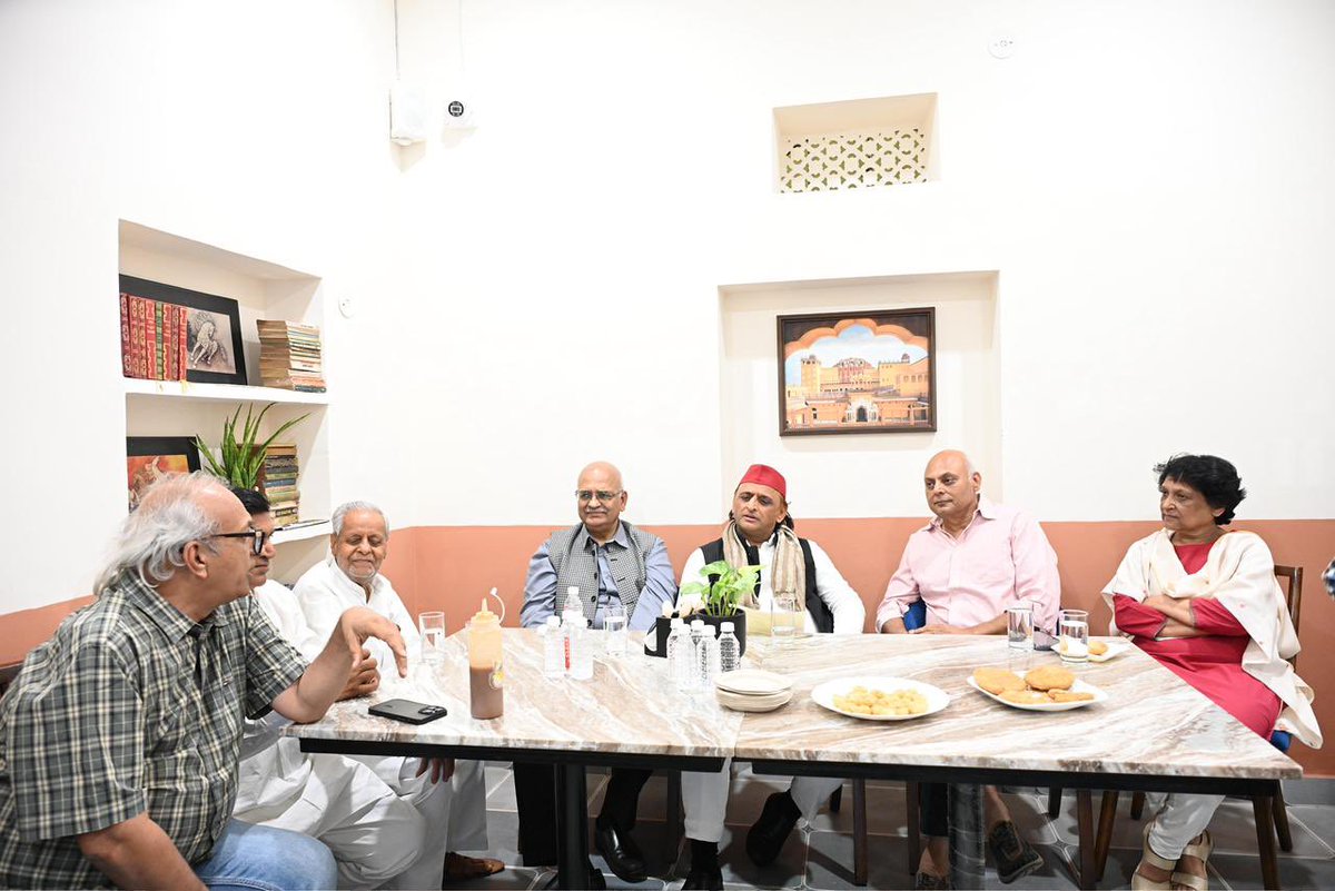 Akhilesh Yadav tweet media