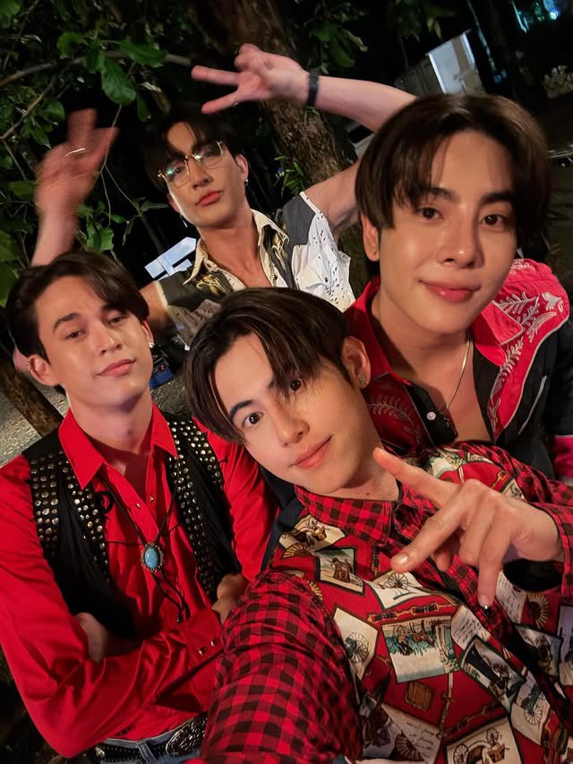 Mixxiw Official แม่น้องดีน tweet media