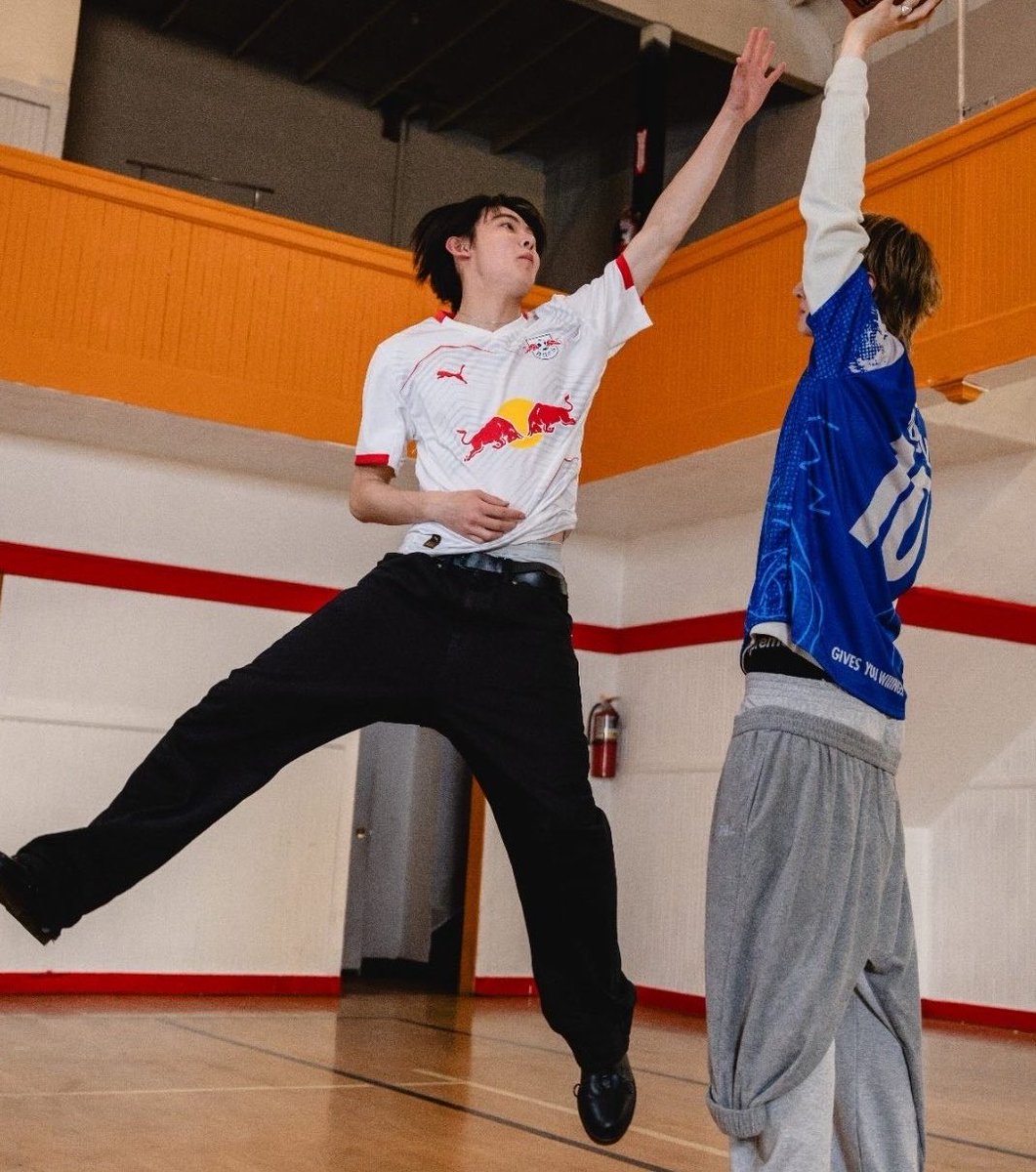 𝄃𝄃𝄂𝄂𝄀swanshupor@ng.linos tweet media