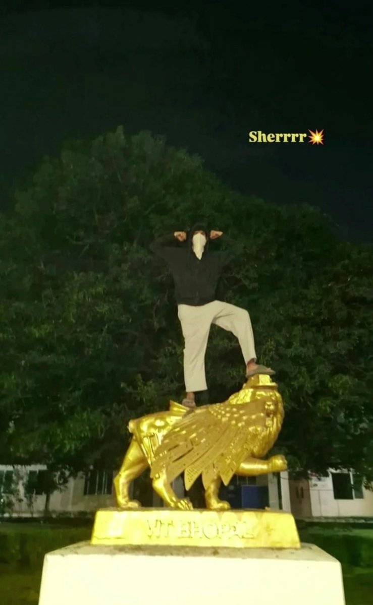 HocusPocusPizza tweet media