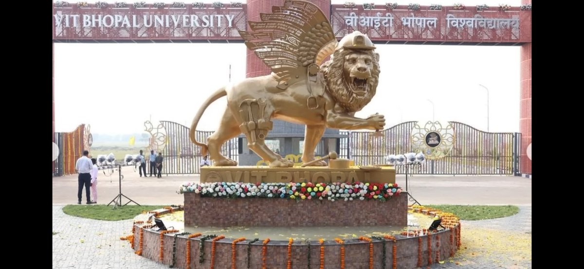 HocusPocusPizza tweet media