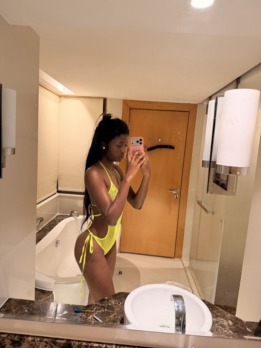 ashy barely tweet media