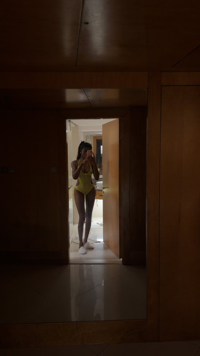 ashy barely tweet media