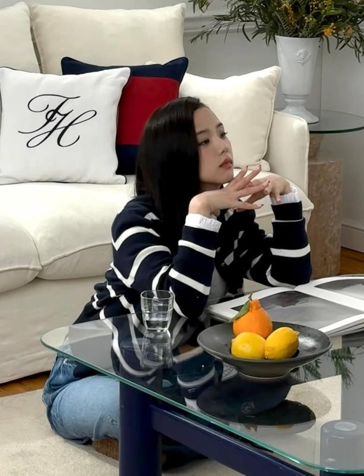 jisoostreaming's tweet image. #JISOO daily streams on Spotify:
#ME

#FLOWER: 615,295,788 (+161,533)
#AllEyesOnMe: 182,760,740 (+59,261)

Total unfiltered: 798,056,528 (+220,794)

Playlist: open.spotify.com/playlist/4KpmU…
Stationhead: stationhead.com/jisoostreamingg