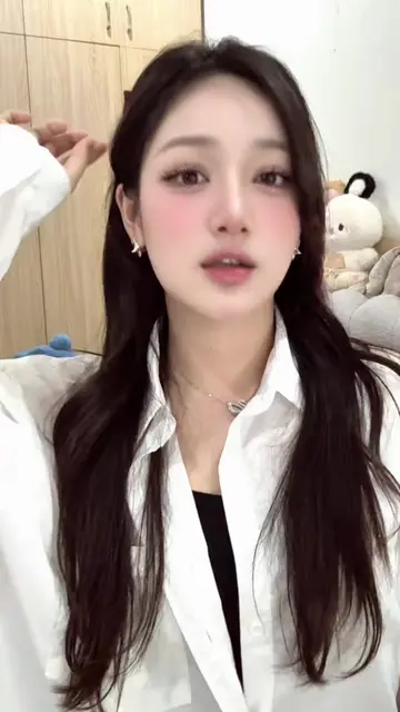 Linh Phan tweet media