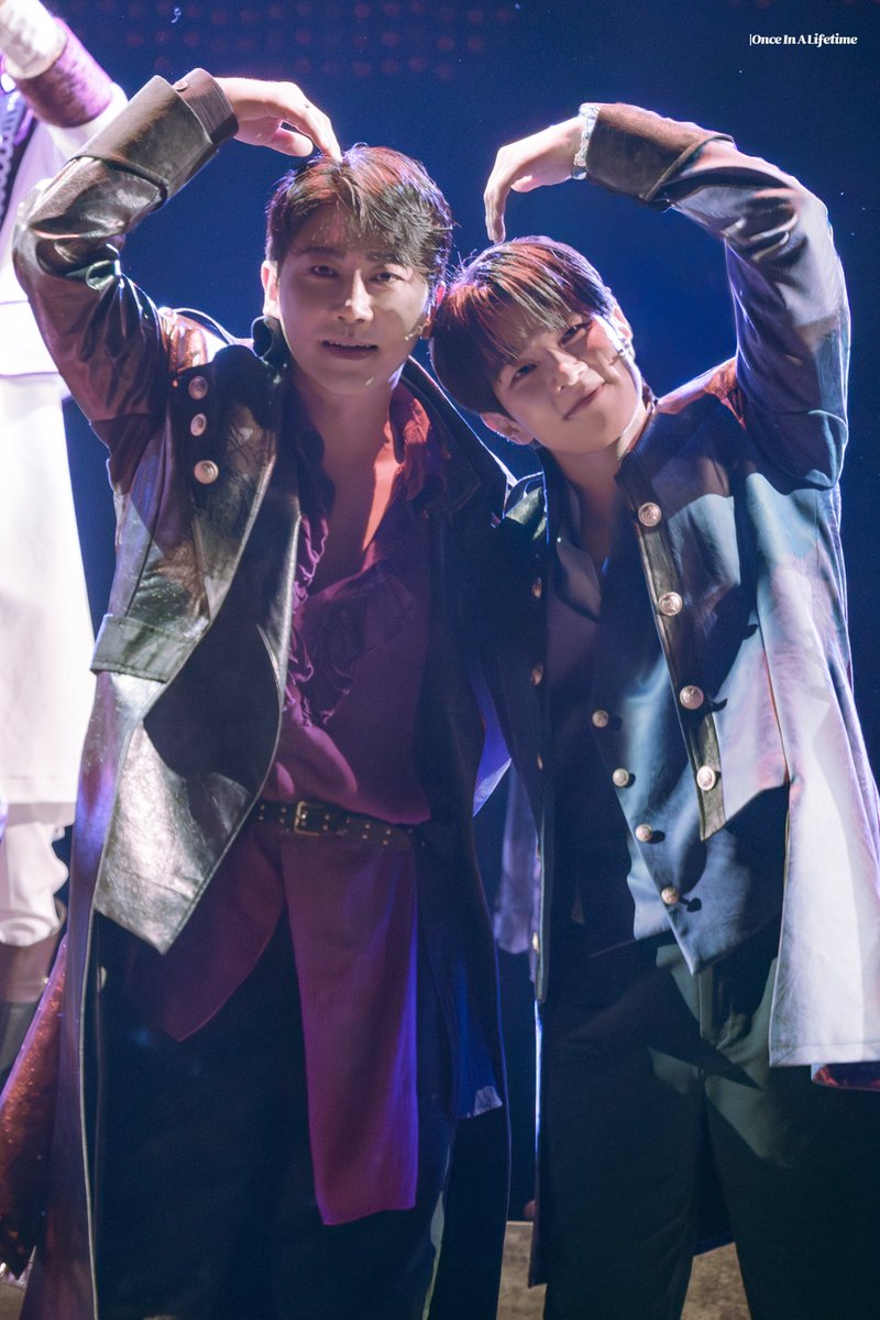 260407 로미오와 줄리엣 _커튼콜
머큐시오 #박민성 배우님
로미오 #유회승 배우님
.