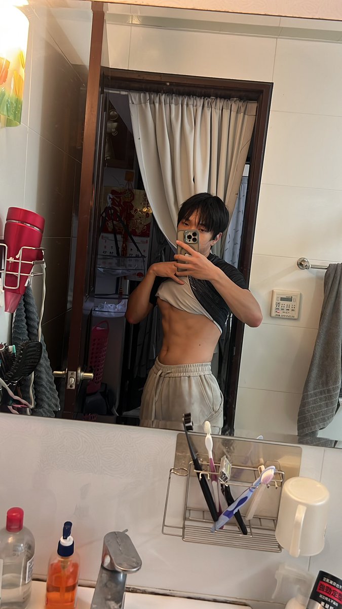 koji tweet media