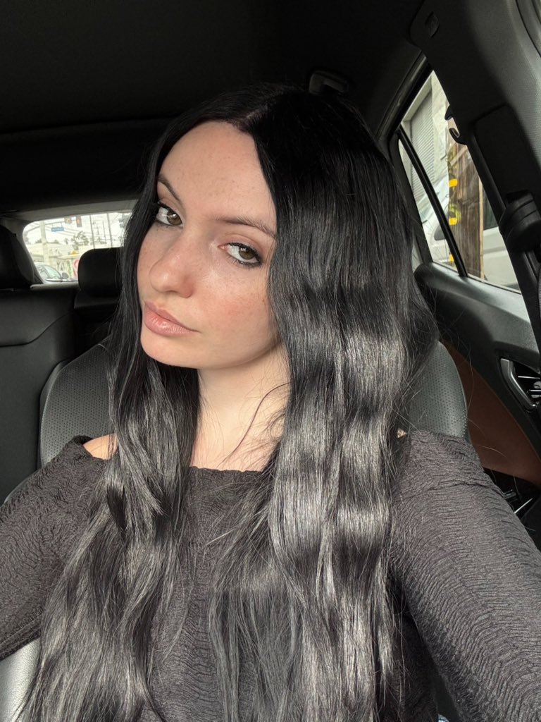 sami 🦇 tweet media