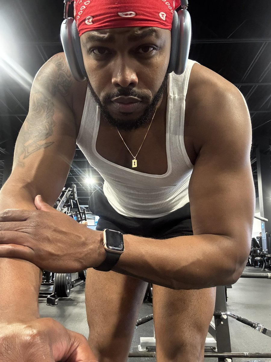 Darrel Walls tweet media