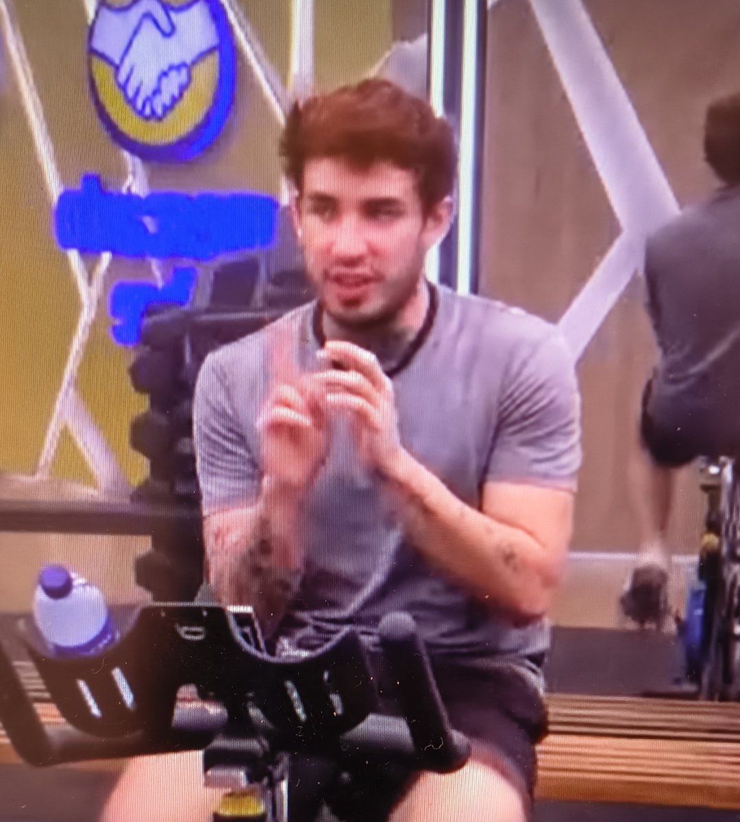 Mía Luna tweet media