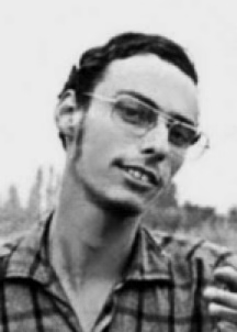 ANPIRomaPosti's tweet image. Storico, giornalista, attivista comunista brasiliano e militante del #MIR, #JorgeAlbertoBasso rimase in #Cile sino al #golpe per poi trasferirsi a #BuenosAires.Lì venne sequestrato il #15aprile 1976 dagli squadroni della morte.Aveva 25 anni.Non fu visto in nessun #CCD.
Scomparso.