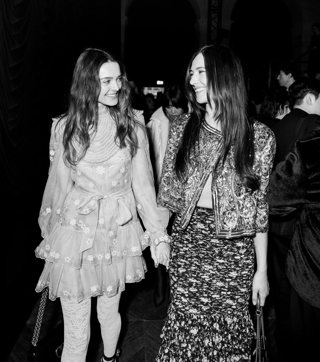 novia de naho tweet media