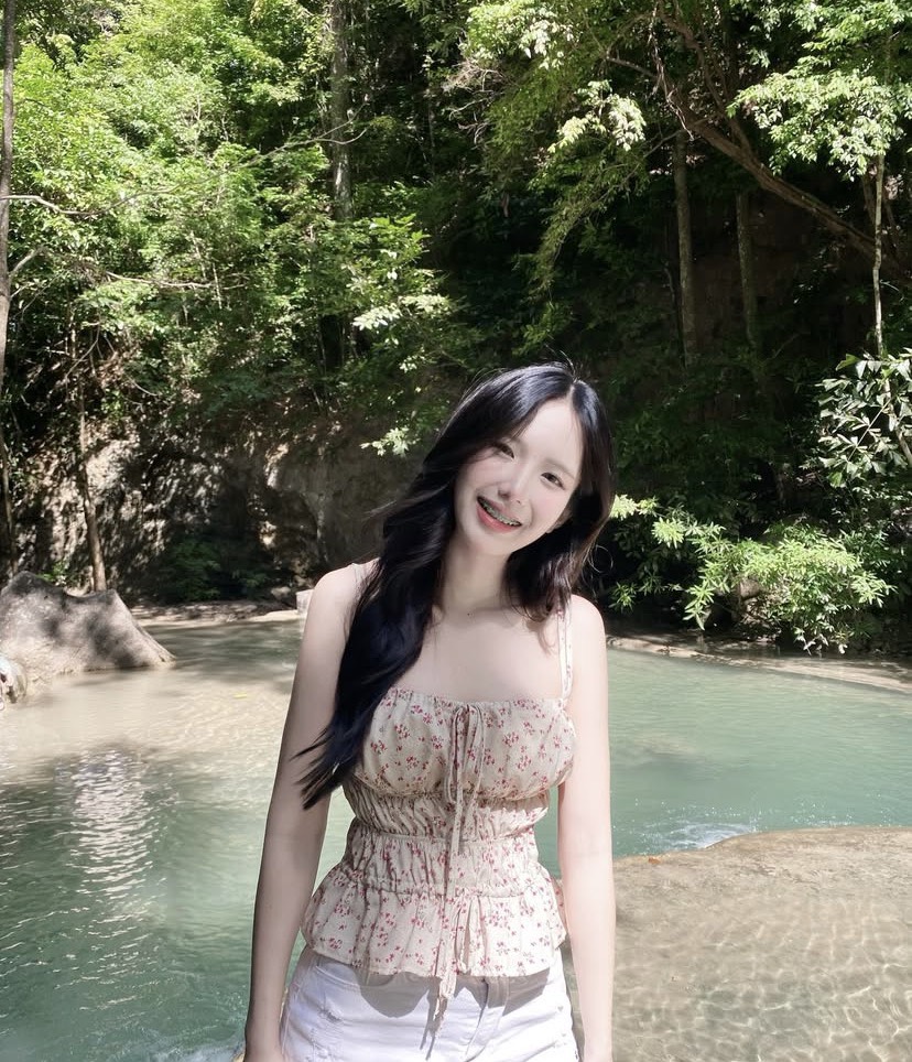 MMccoy9384's tweet photo. ในเมือง..✨🌸🌸🌸
แม้บางวันชีวิตจะสะดุดหรือต้องพ่ายแพ้ให้กับบางเรื่อง ✿ ก็อย่าปล่อยให้หัวใจยอมแพ้ 
เพราะตราบใดที่ใจยังลุกขึ้นสู้ได้ 彡 พรุ่งนี้ก็ยังมีโอกาสให้เราเริ่มใหม่เสมอ ゜
☆ 🌸🕊️✨✨🕊️✨

 𝐋𝐈𝐍𝐄 🆔 @239ejysi

#รับงานพัทยา พัทยา https://t.co/IoIkXCDdiW