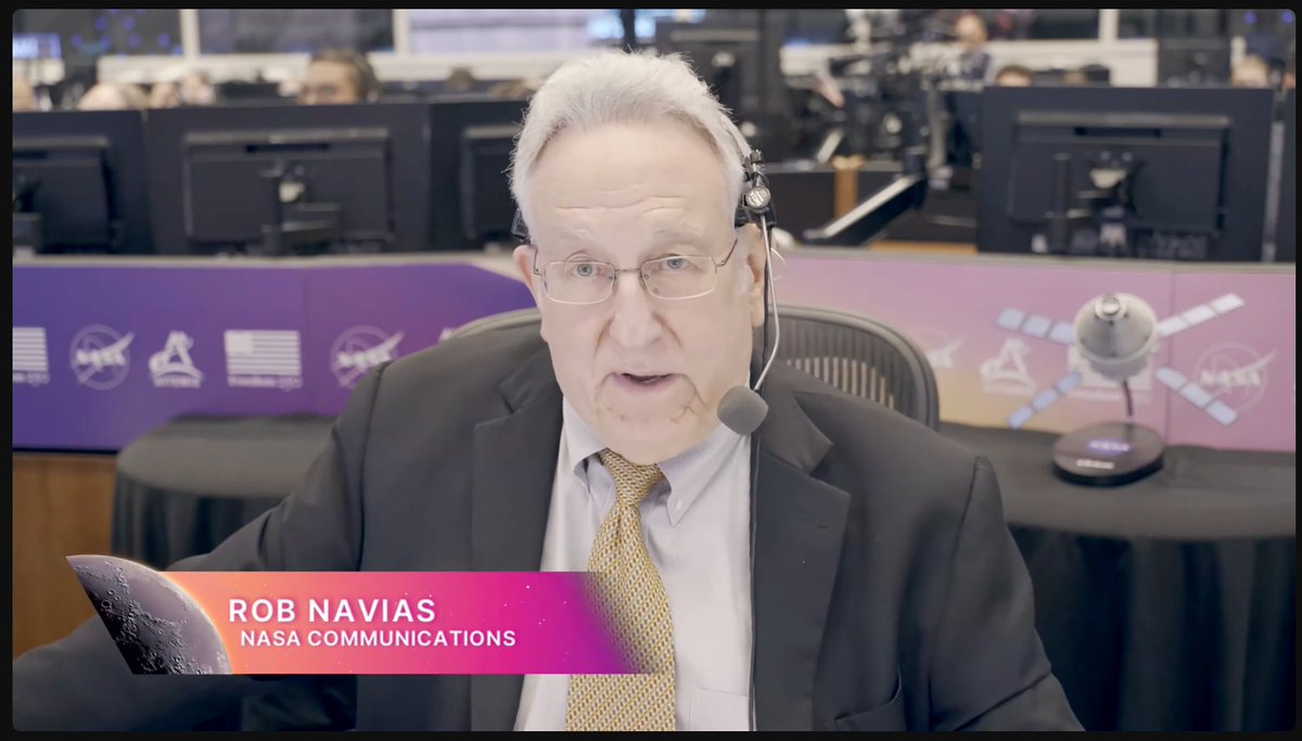 editordlwatson's tweet image. Someone is streaming the @NASA communications feed in LOG. 😬🤦 #artemisII #postchat