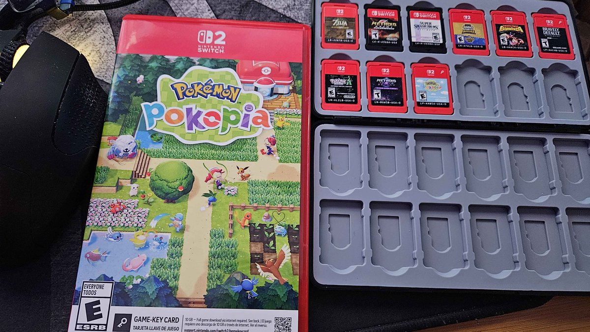 Another #vtuber has acquired #pokopia! Found a rare physical copy out in the wild!