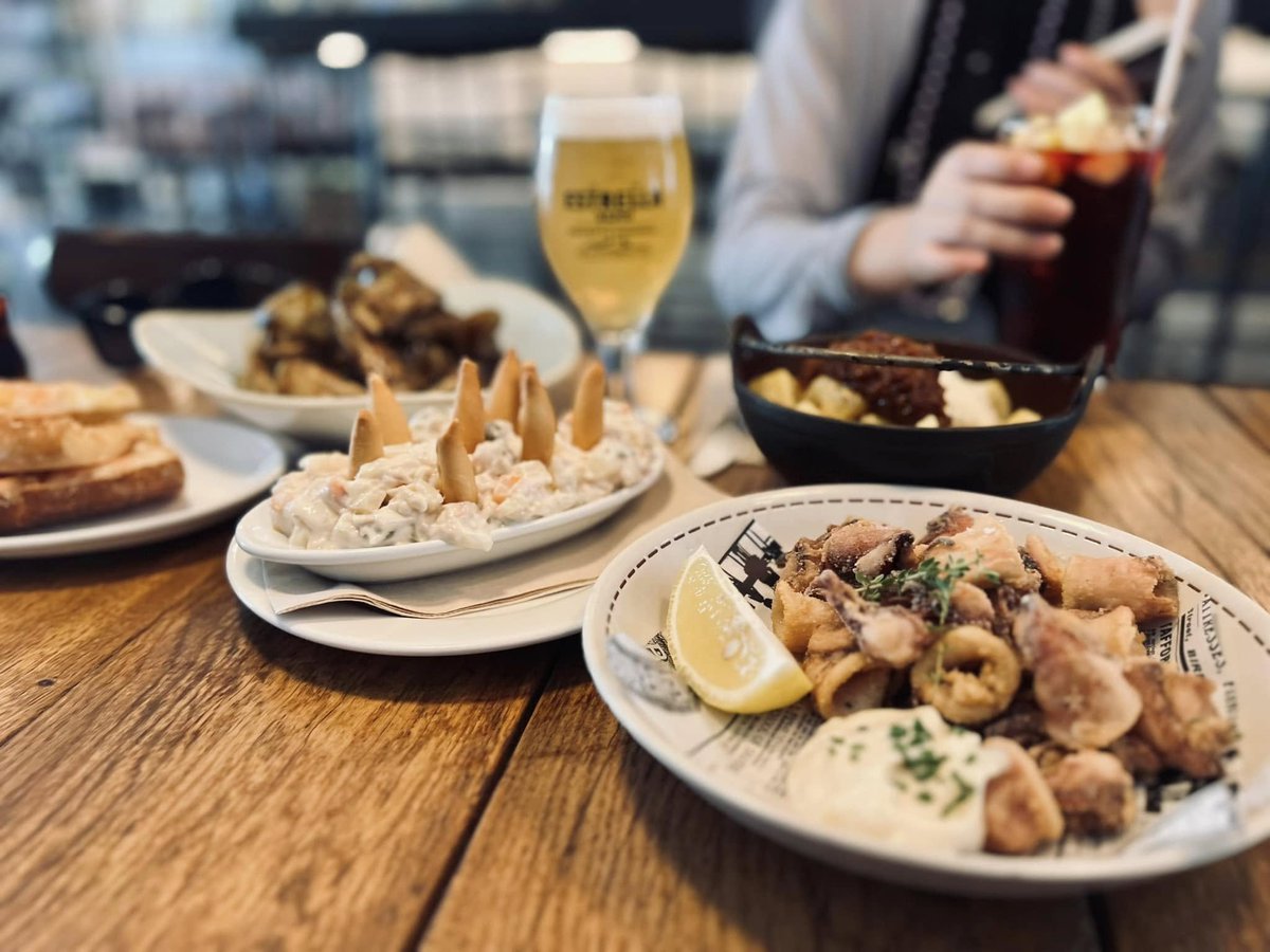 AnemosTours's tweet image. 🇪🇸 When in Spain, try the tapas…

because every bite feels like a tiny celebration of flavor and culture.

#SpainEats #TravelSpain #AnemosTours