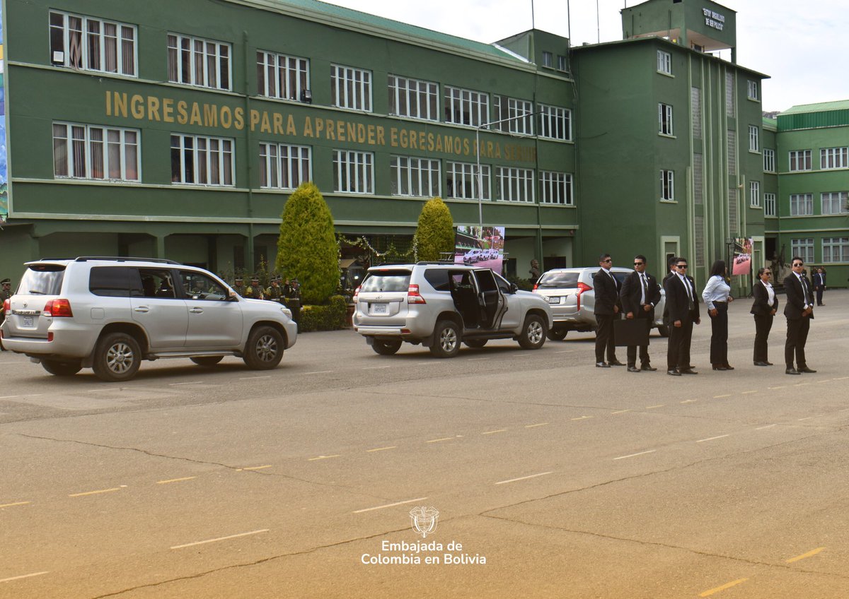 Se realizó la Clausura de la Capacitación “USCAP Dignitary Protection”, un espacio formativo orientado a potenciar las habilidades y preparación de los efectivos policiales de Bolivia en la seguridad y resguardo de autoridades.
🇨🇴🇧🇴