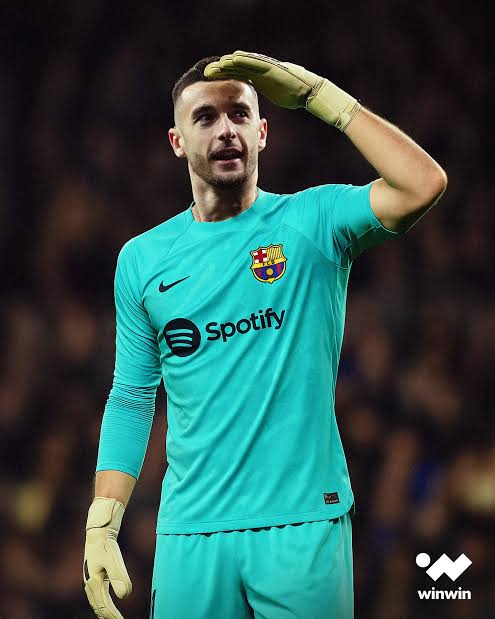 (˘ٱلَتُےـعَےـزِّيّ) tweet media