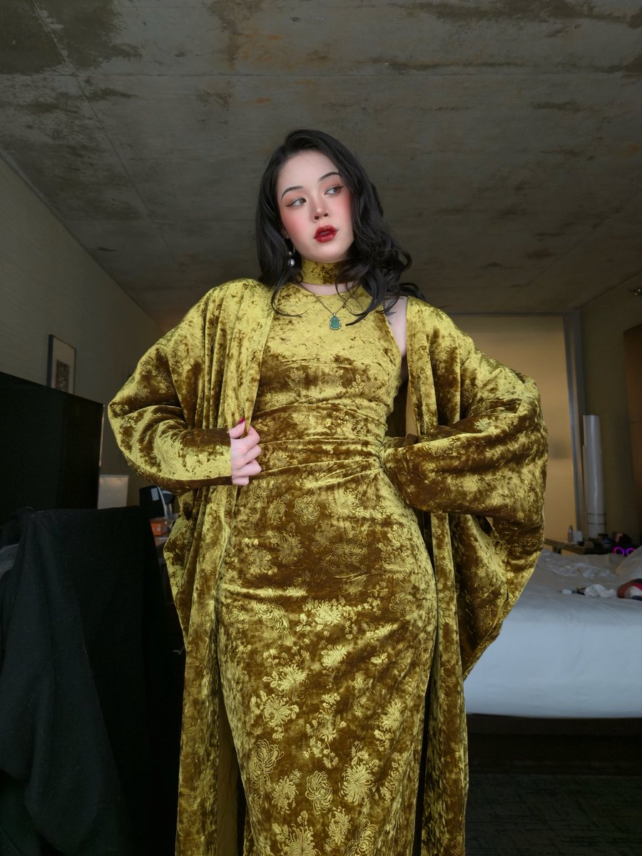 mochihanfu's tweet image. idk what color this is