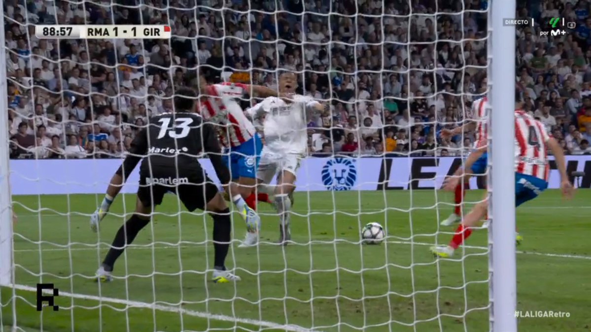 Pável Fernández tweet media