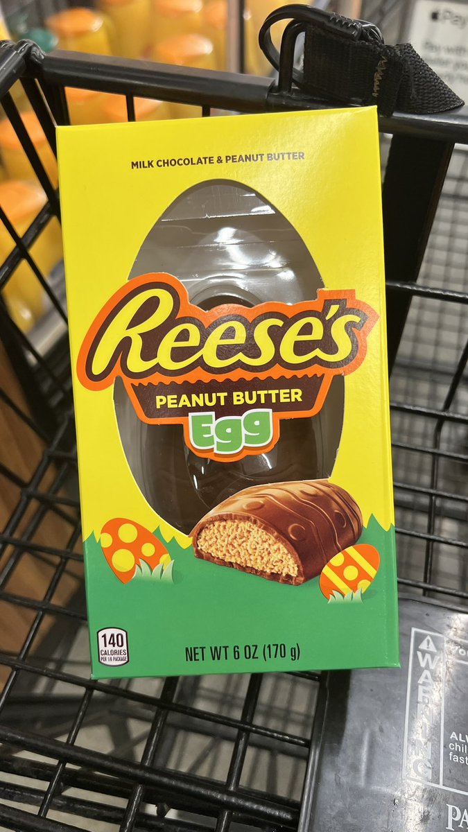 lehman218's tweet image. Holy fuck it’s HUGE 😳 #motherofALLreeseseggs #clearance🥚