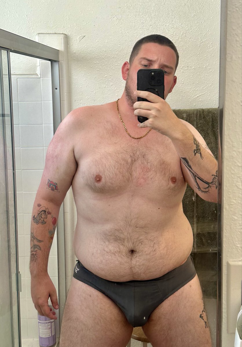 marcustoppxx's tweet image. happy fat boy friday! is this anything? #fatboyfriday #fbf