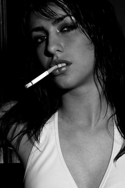 SMFbabes's tweet image. #gorgeous #dangle