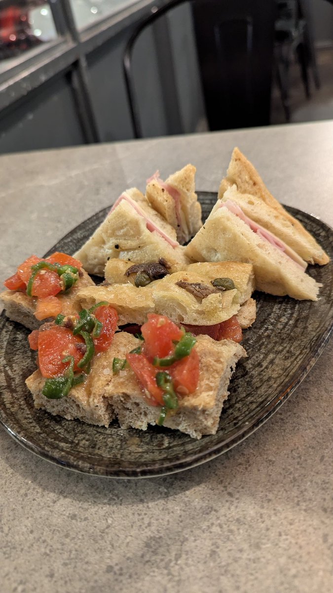 Ghostwriter Berlin tweet media