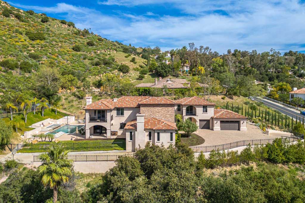 Dream Homes Magazine tweet media