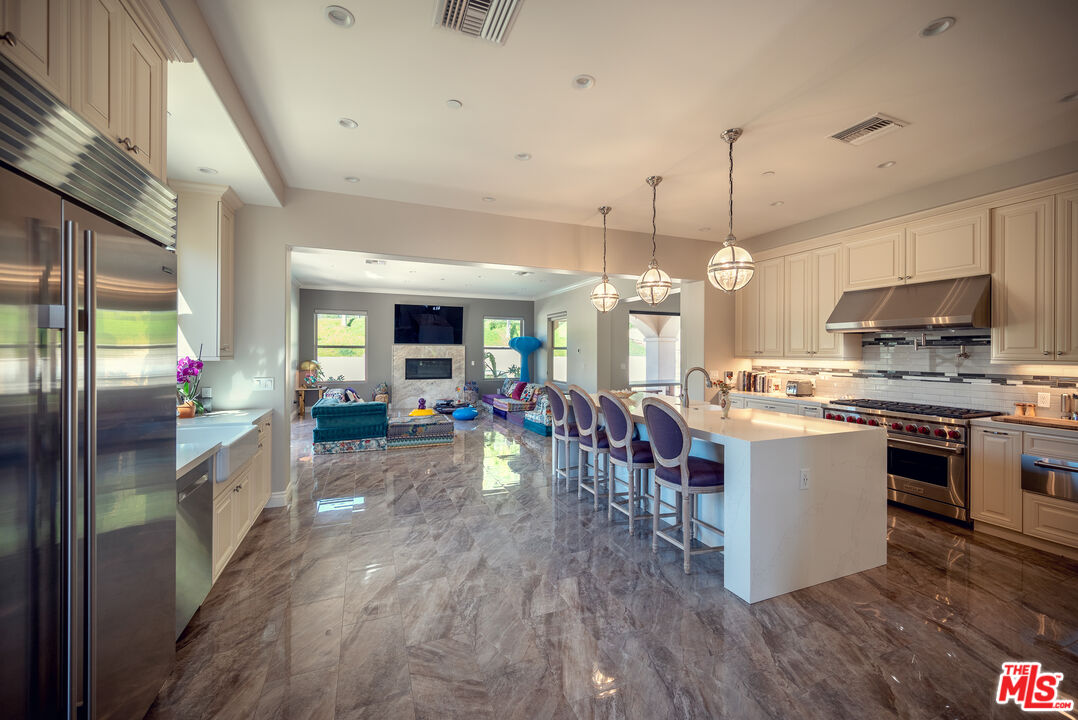 Dream Homes Magazine tweet media