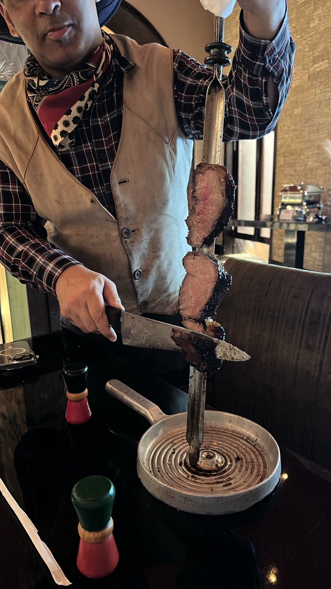 Arrril6's tweet photo. 🍾🥩 https://t.co/5nvkri6oDi