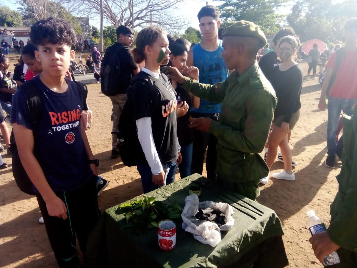 rlicea_mojena's tweet photo. Se realiza el Décimo Tercer Día Nacional de la Defensa en la #IslaDeLaJuventud se perfeccionan las acciones para enfrentar la etapa de Guerra No Convencional y Desgaste Sistemático, y se trabaja en el completamiento y preparación de las estructuras #CubaEstáFirme #SentirPinero https://t.co/gHKYzNM0bm