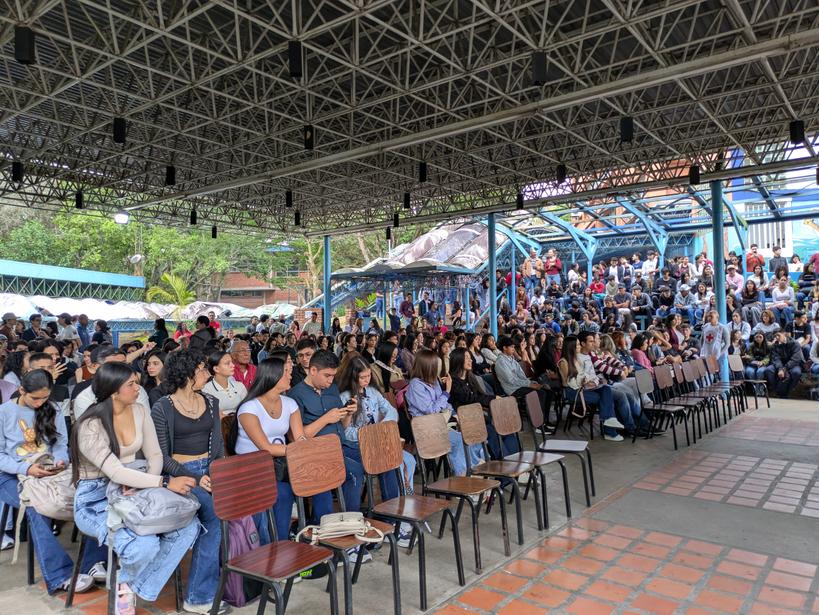 omairalabradorm's tweet image. Desde un rincón del #Táchira le desean buen viernes.