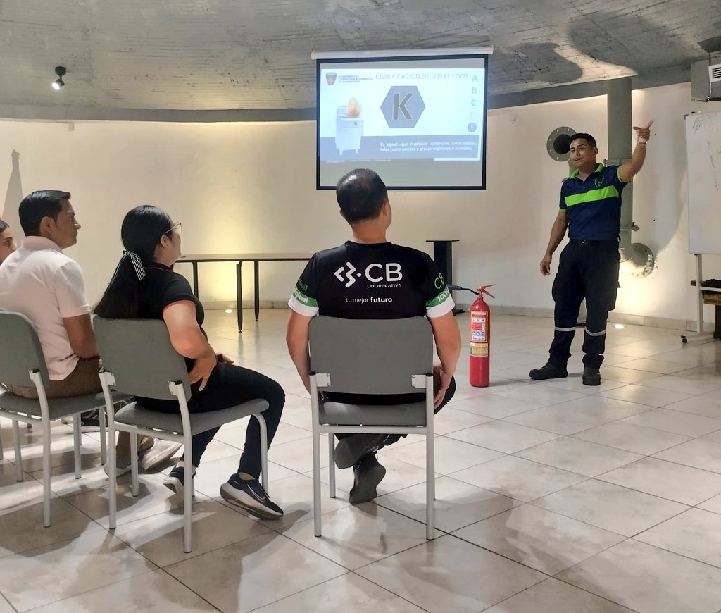 Bomberos Babahoyo tweet media