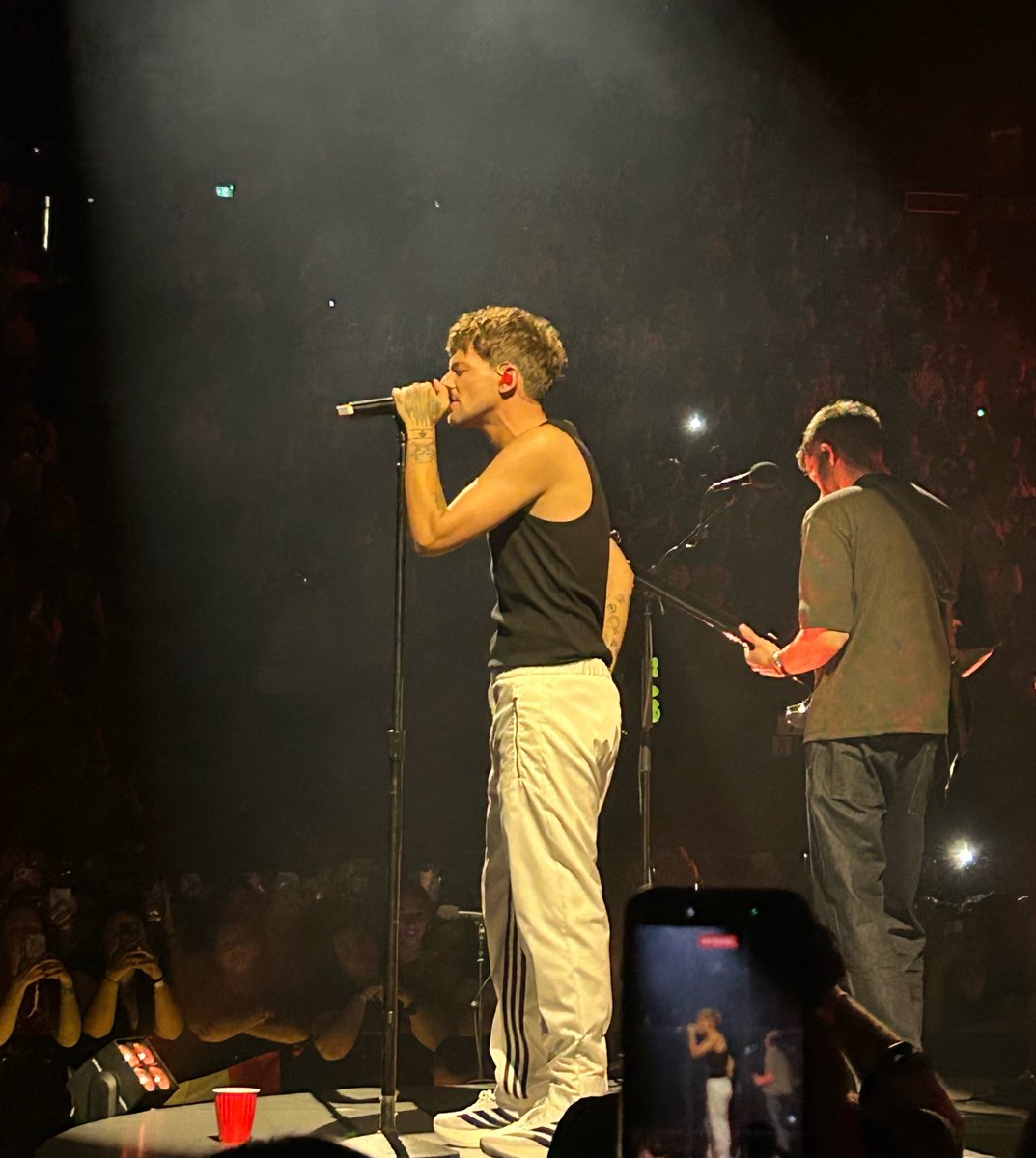 eleonora ❦ ❀ ♒︎ tweet media