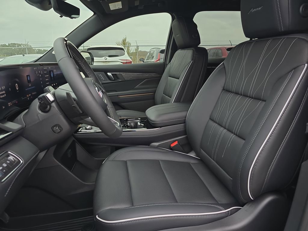 CavenderCBG's tweet photo. Designed for modern families, the Buick Enclave combines spacious seating, thoughtful technology, and quiet performance into a stylish SUV ready for daily routines and weekend adventures. Let us help find your Enclave: https://t.co/k8G6LEzmzx https://t.co/sseyWNSdd4