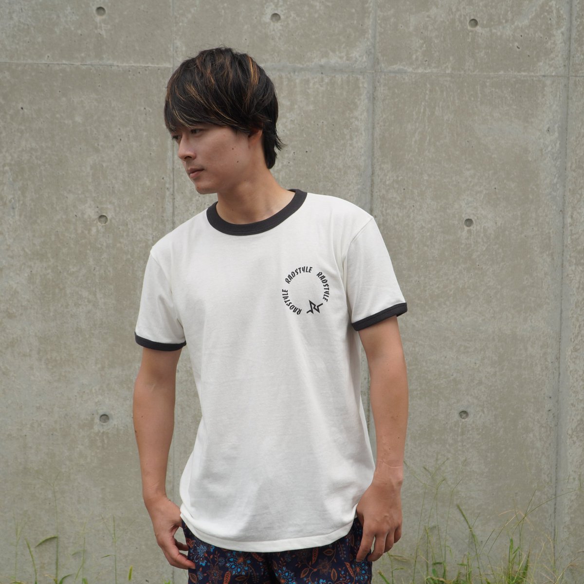 RADSTYLE_'s tweet photo. 4/18（土） 20:00発売開始🔥

【RS半袖Tシャツ】

一枚でサマになる6.2ozのTシャツです。

厚くもなく薄すぎないとても使い勝手の良い一枚でヘビロテ間違いなしです！！ https://t.co/dRk5fELYCp